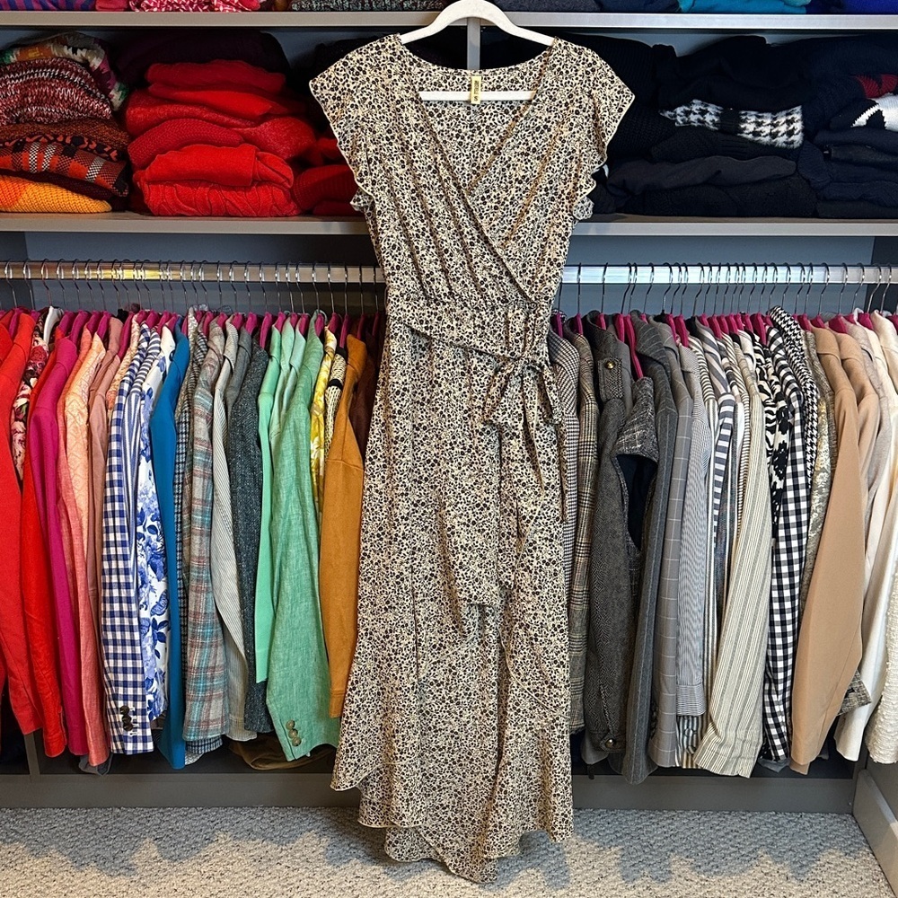 Grecerelle brown/tan floral sleeveless v neck belted faux wrap midi dress size S